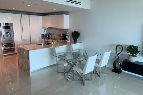 Снять в аренду кондоминиум в Бэл-Харбор, Флорида 1 спальня, 117.71м2, № 2006828 - фото 4