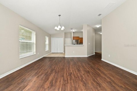 Villa ou maison à louer à Ruskin, Floride: 3 chambres, 137.96 m2 № 2407093 - photo 6