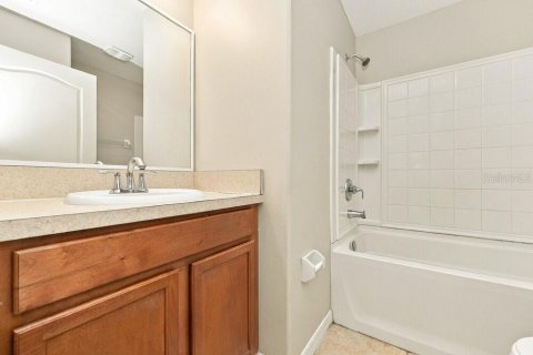 Villa ou maison à louer à Ruskin, Floride: 3 chambres, 137.96 m2 № 2407093 - photo 15