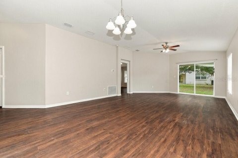 Villa ou maison à louer à Ruskin, Floride: 3 chambres, 137.96 m2 № 2407093 - photo 5