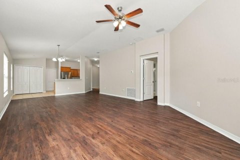 Villa ou maison à louer à Ruskin, Floride: 3 chambres, 137.96 m2 № 2407093 - photo 3