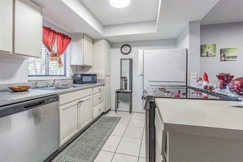Купить таунхаус в Тампа, Флорида 5 комнат, 96.34м2, № 2226750 - фото 2