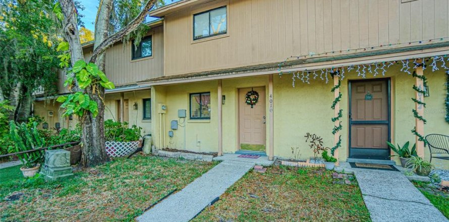 Таунхаус в Тампа, Флорида 5 комнат, 96.34м2 № 2226750