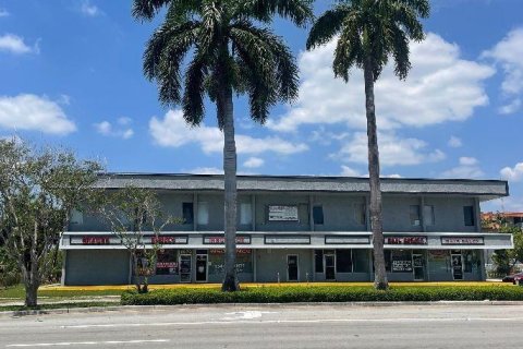 Commercial property in Sunrise, Florida № 2179331