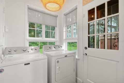 Casa en venta en Orlando, Florida, 4 dormitorios, 196.21 m2 № 2206462 - foto 3
