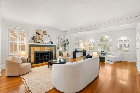 Casa en venta en Orlando, Florida, 4 dormitorios, 196.21 m2 № 2206462 - foto 14