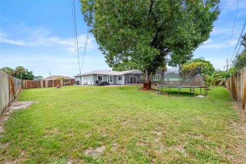 House in PORT ST LUCIE in Saint Lucie, Florida 3 bedrooms, 136.38 sq.m. № 1913462 - photo 28