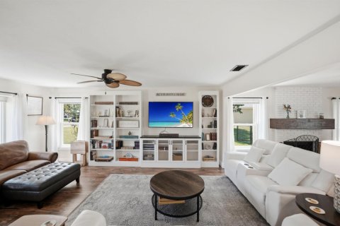 Casa en venta en St. Lucie, Florida, 4 dormitorios, 228.35 m2 № 2177055 - foto 19
