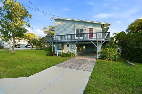 House in Palm Harbor, Florida 2 bedrooms, 144 sq.m. № 2233407 - photo 10