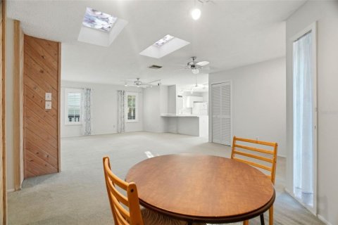 House in Palm Harbor, Florida 2 bedrooms, 144 sq.m. № 2233407 - photo 24