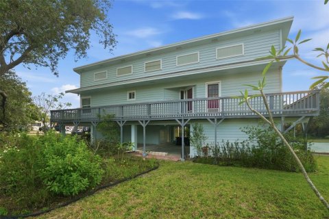 House in Palm Harbor, Florida 2 bedrooms, 144 sq.m. № 2233407