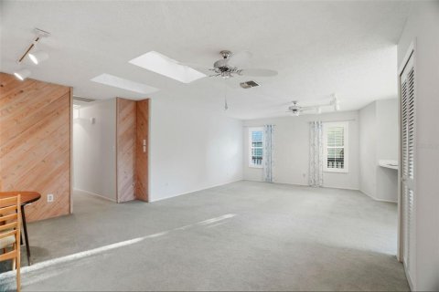 House in Palm Harbor, Florida 2 bedrooms, 144 sq.m. № 2233407 - photo 23