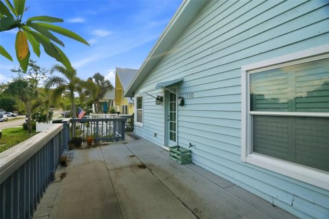 House in Palm Harbor, Florida 2 bedrooms, 144 sq.m. № 2233407 - photo 6