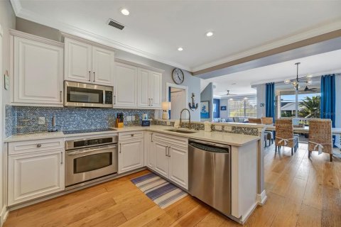 Villa ou maison à vendre à Holmes Beach, Floride: 4 chambres, 234.49 m2 № 2400896 - photo 12