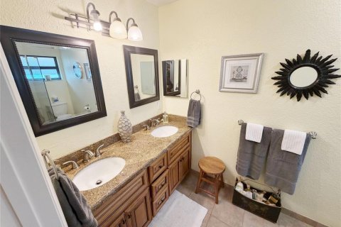 House in Coral Springs, Florida 3 bedrooms, 158.86 sq.m. № 2253032 - photo 23