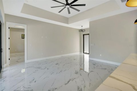 House in Rotonda, Florida 4 bedrooms, 163.51 sq.m. № 1273175 - photo 6