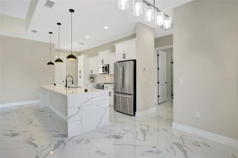 House in Rotonda, Florida 4 bedrooms, 163.51 sq.m. № 1273175 - photo 13