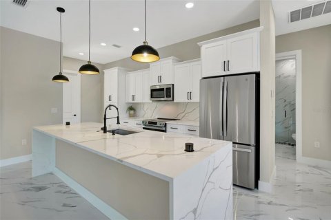 House in Rotonda, Florida 4 bedrooms, 163.51 sq.m. № 1273175 - photo 5