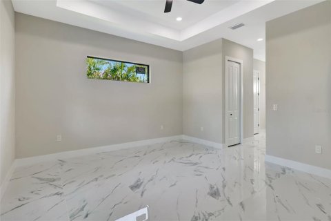 House in Rotonda, Florida 4 bedrooms, 163.51 sq.m. № 1273175 - photo 22