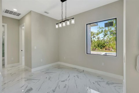 House in Rotonda, Florida 4 bedrooms, 163.51 sq.m. № 1273175 - photo 4