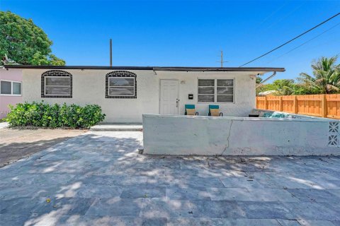Condo in Hollywood, Florida, 2 bedrooms  № 1790211 - photo 1