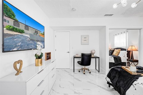 Condo in Hollywood, Florida, 2 bedrooms  № 1790211 - photo 28
