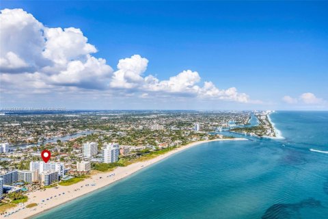 Купить кондоминиум в Помпано-Бич, Флорида 2 спальни, 117.06м2, № 1975784 - фото 13