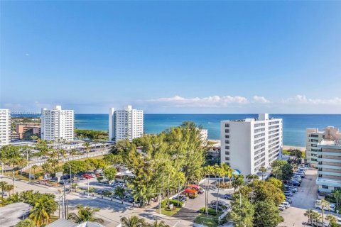 Купить кондоминиум в Помпано-Бич, Флорида 2 спальни, 117.06м2, № 1975784 - фото 3
