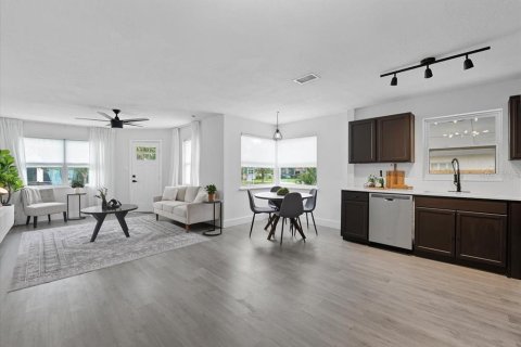 Casa en venta en Orlando, Florida, 3 dormitorios, 127.74 m2 № 1900100 - foto 10
