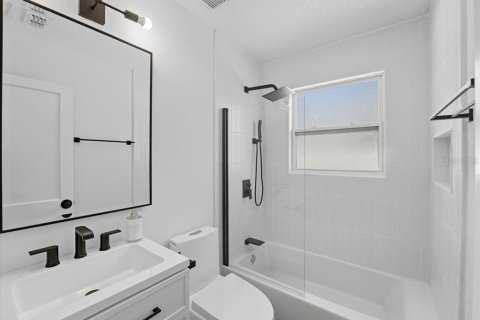 Casa en venta en Orlando, Florida, 3 dormitorios, 127.74 m2 № 1900100 - foto 17