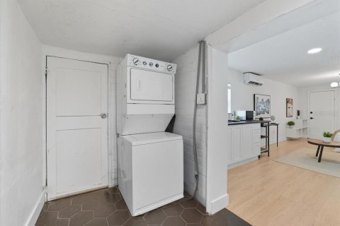 Casa en venta en Orlando, Florida, 3 dormitorios, 127.74 m2 № 1900100 - foto 26