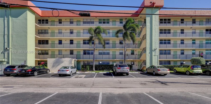 Condominio en Fort Lauderdale, Florida, 2 dormitorios  № 2074951