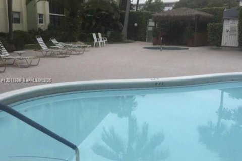 Condominio en alquiler en Fort Lauderdale, Florida, 2 dormitorios, 86.21 m2 № 2074951 - foto 6