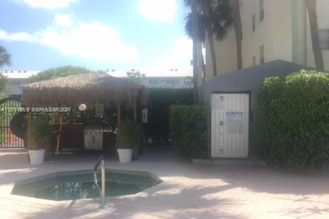 Condominio en alquiler en Fort Lauderdale, Florida, 2 dormitorios, 86.21 m2 № 2074951 - foto 9
