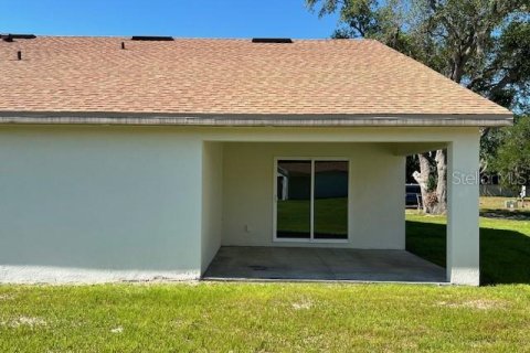 Duplex in Mulberry, Florida 2 bedrooms, 111.02 sq.m. № 1670687 - photo 12