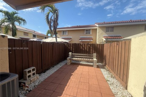Touwnhouse à vendre à Miami, Floride: 2 chambres, 88.63 m2 № 2006124 - photo 14