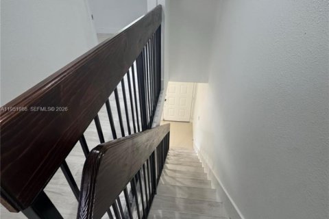 Touwnhouse à vendre à Miami, Floride: 2 chambres, 88.63 m2 № 2006124 - photo 17