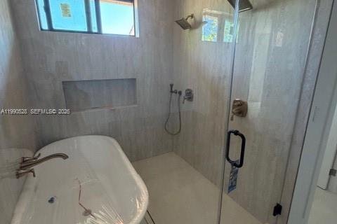 Touwnhouse à vendre à Miami, Floride: 4 chambres, 276.85 m2 № 2057918 - photo 9