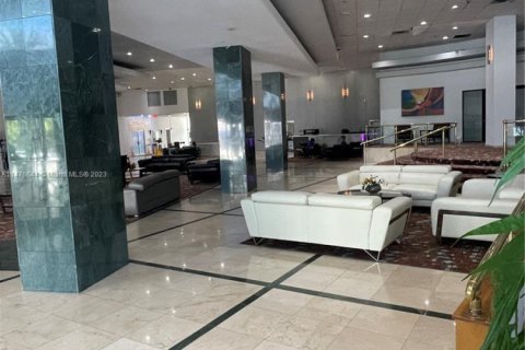 Copropriété à vendre à Miami Beach, Floride: 37.16 m2 № 1951429 - photo 12