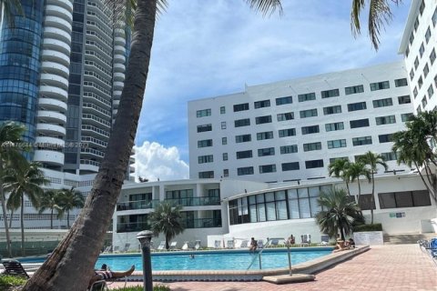 Copropriété à vendre à Miami Beach, Floride: 37.16 m2 № 1951429 - photo 28