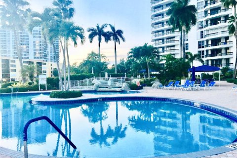 Condo in Aventura, Florida, 2 bedrooms  № 1814910 - photo 5