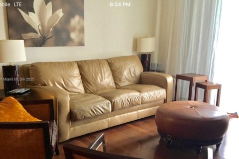 Condo in Aventura, Florida, 2 bedrooms  № 1814910 - photo 3