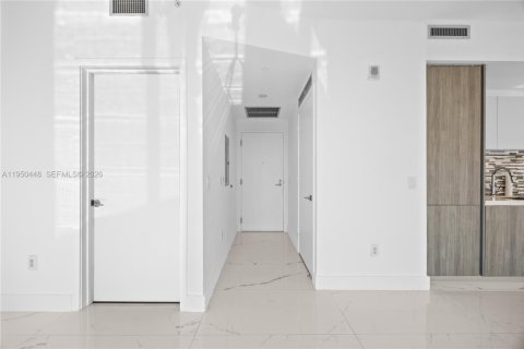 Купить кондоминиум в Майами, Флорида 1 спальня, 87.7м2, № 2005928 - фото 19