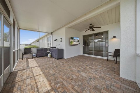 Villa ou maison à vendre à Wesley Chapel, Floride: 2 chambres, 127.46 m2 № 2137462 - photo 28