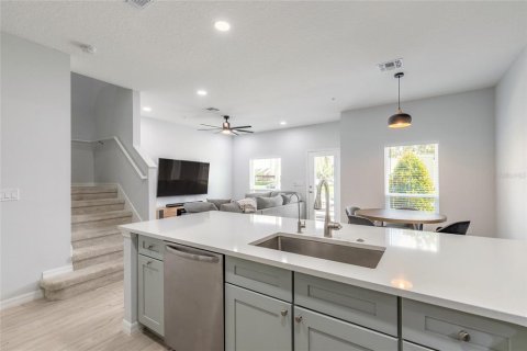 Townhouse in Sanford, Florida 3 bedrooms, 146.32 sq.m. № 1820443 - photo 15