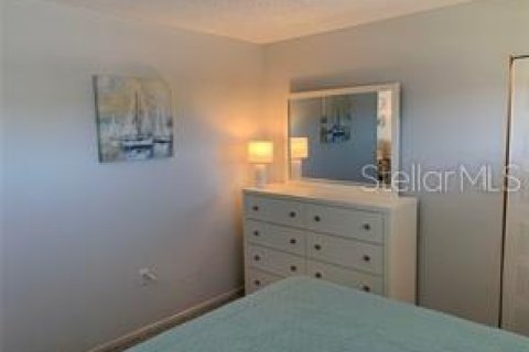 Condominio en alquiler en Saint Petersburg, Florida, 2 dormitorios, 90.12 m2 № 1901658 - foto 18