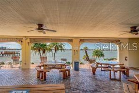 Condominio en alquiler en Saint Petersburg, Florida, 2 dormitorios, 90.12 m2 № 1901658 - foto 24