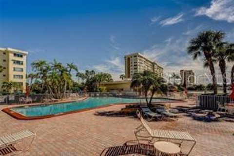 Condominio en alquiler en Saint Petersburg, Florida, 2 dormitorios, 90.12 m2 № 1901658 - foto 27