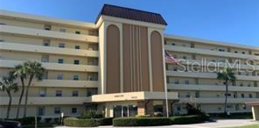 Condominio en Saint Petersburg, Florida, 2 dormitorios  № 1901658