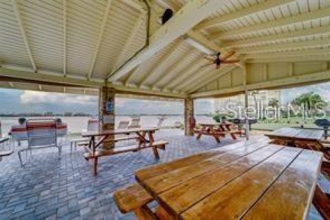Condominio en alquiler en Saint Petersburg, Florida, 2 dormitorios, 90.12 m2 № 1901658 - foto 25